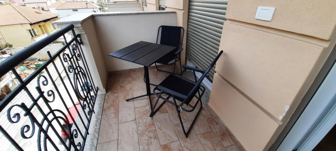 Comfy Apartment In Shkodër Eksteriør billede